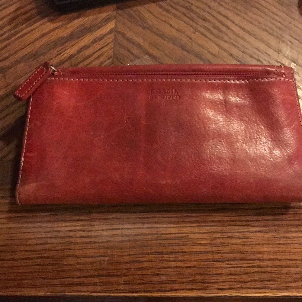 Fossil clutch wallet